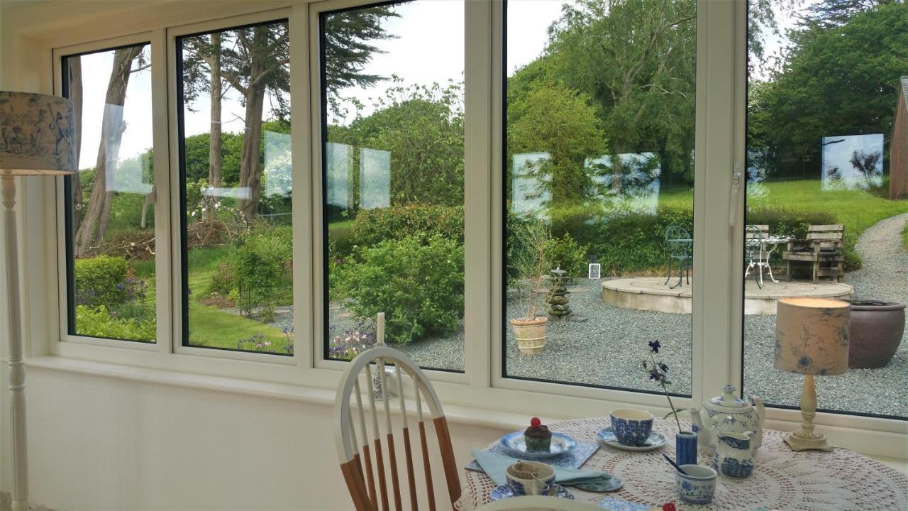 Bed and Breakfast Horsna Parc Retreat à Saint Tudy Extérieur photo